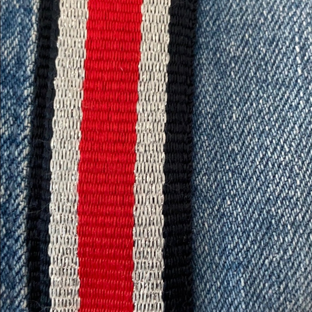 LIKE NEW🌺Abercrombie detailed denim skirt - Picture 4 of 4